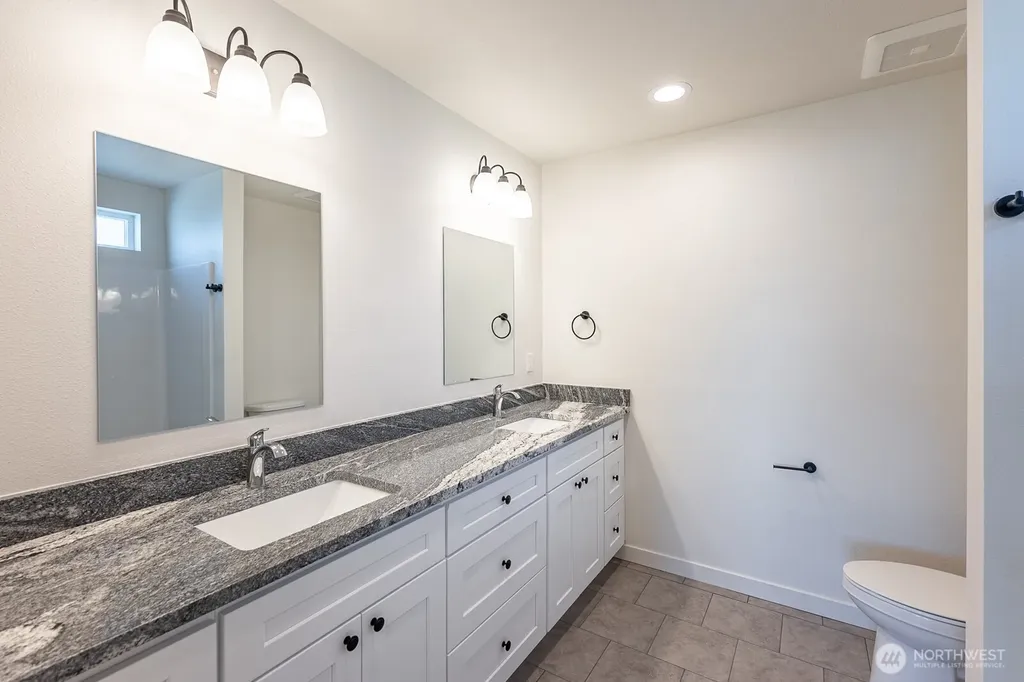 1073 S Grand Drive Moses Lake WA 98837