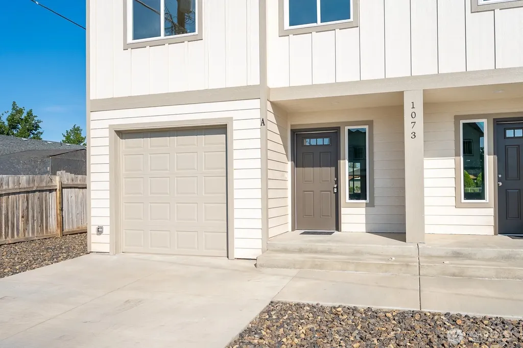 1073 S Grand Drive Moses Lake WA 98837