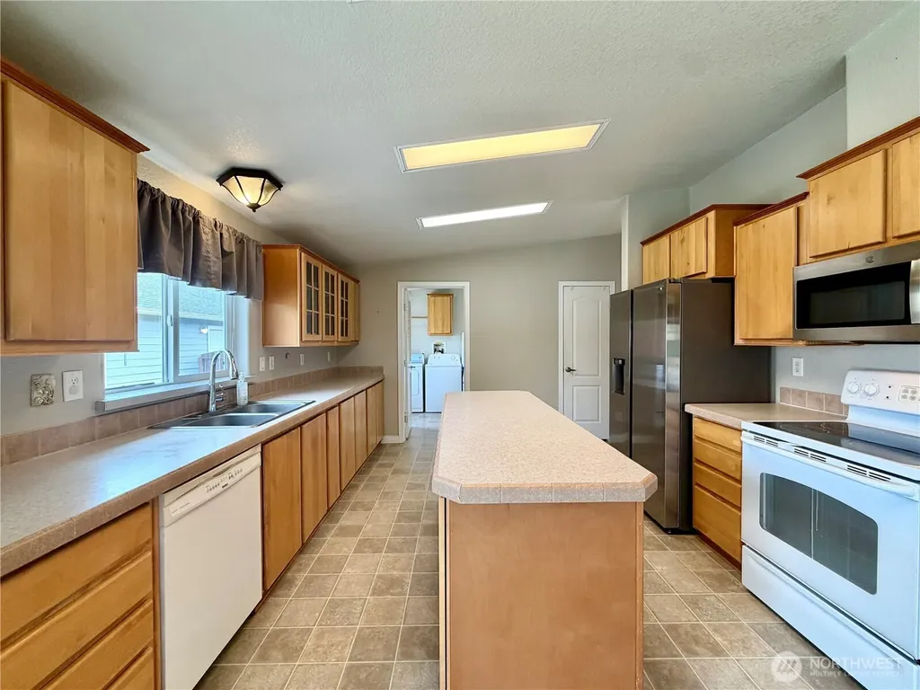 620 Chenois Avenue NE Ocean Shores WA 98569