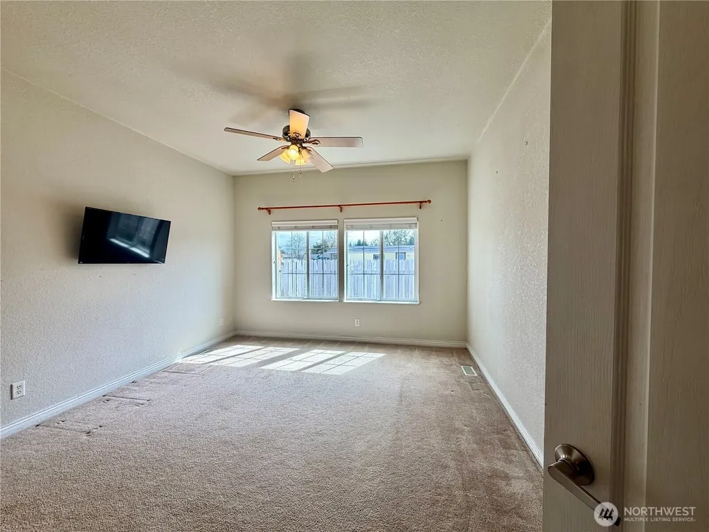620 Chenois Avenue NE Ocean Shores WA 98569