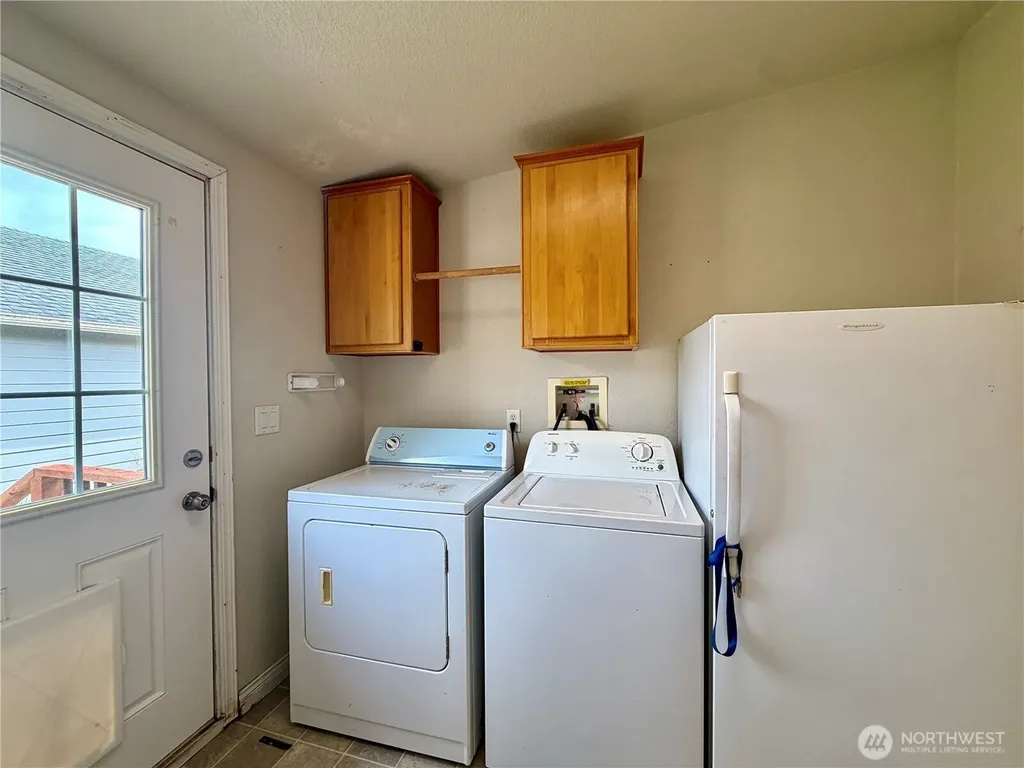 620 Chenois Avenue NE Ocean Shores WA 98569
