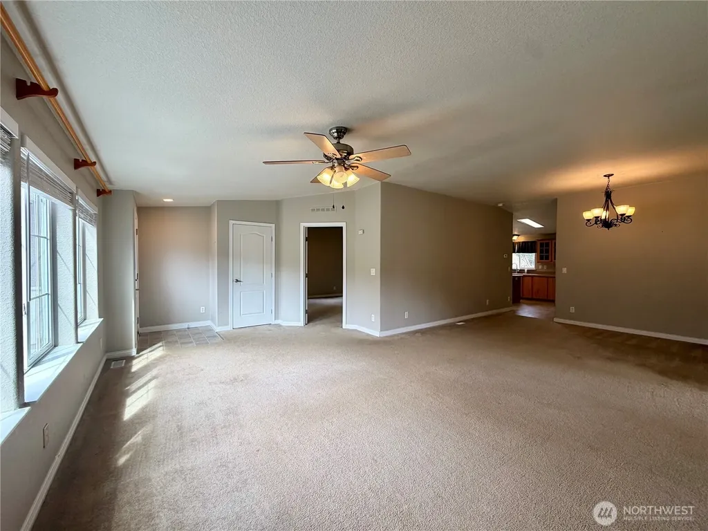 620 Chenois Avenue NE Ocean Shores WA 98569
