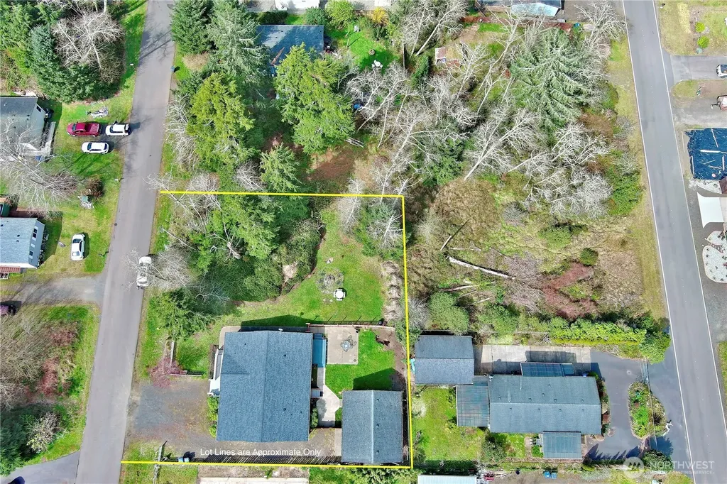 620 Chenois Avenue NE Ocean Shores WA 98569