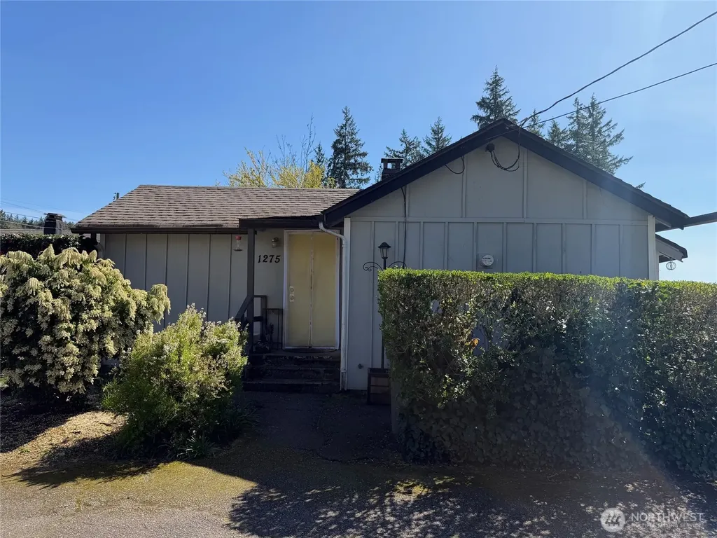 1275 Northlake Way NW Bremerton WA 98312