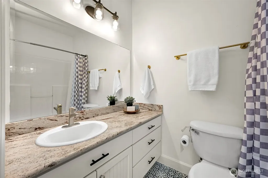 658 Parkside Place Blaine WA 98230