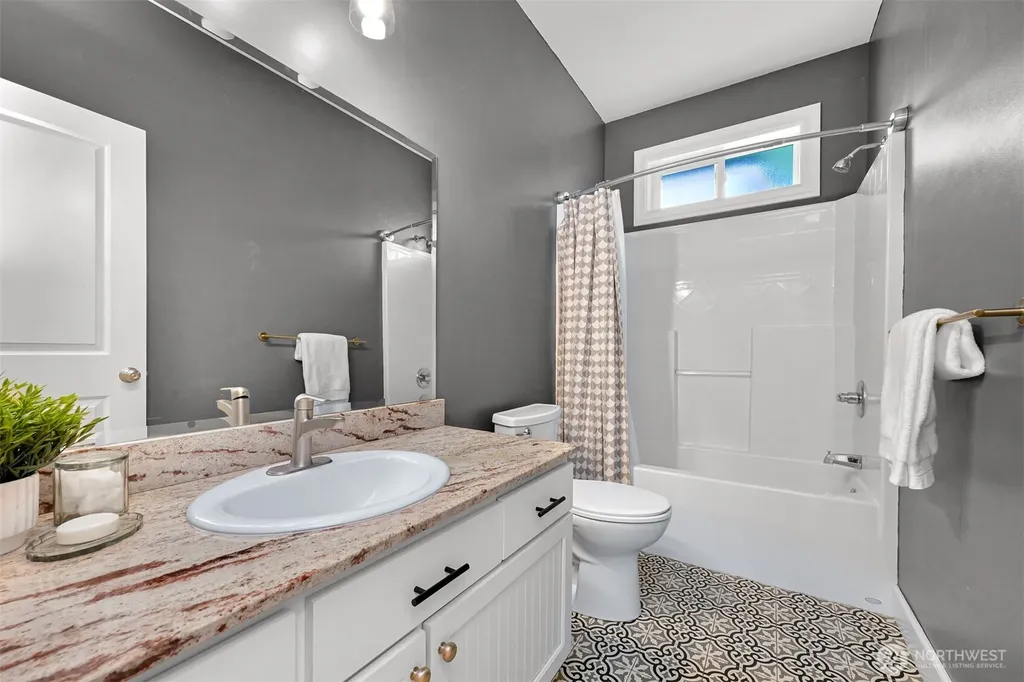 658 Parkside Place Blaine WA 98230