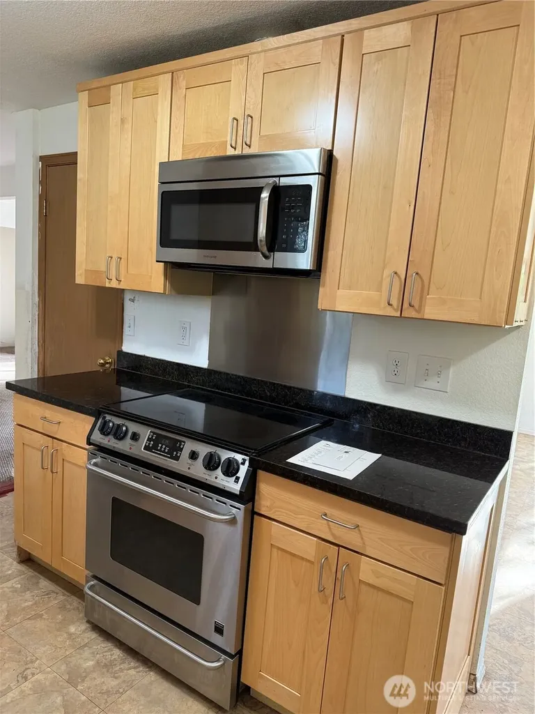11 NE Skipper Court Belfair WA 98528