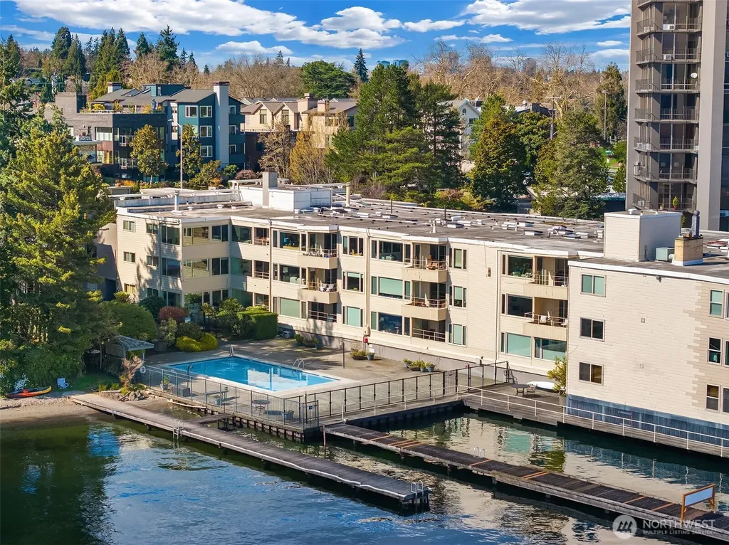 1600 43rd Avenue E Seattle WA 98112