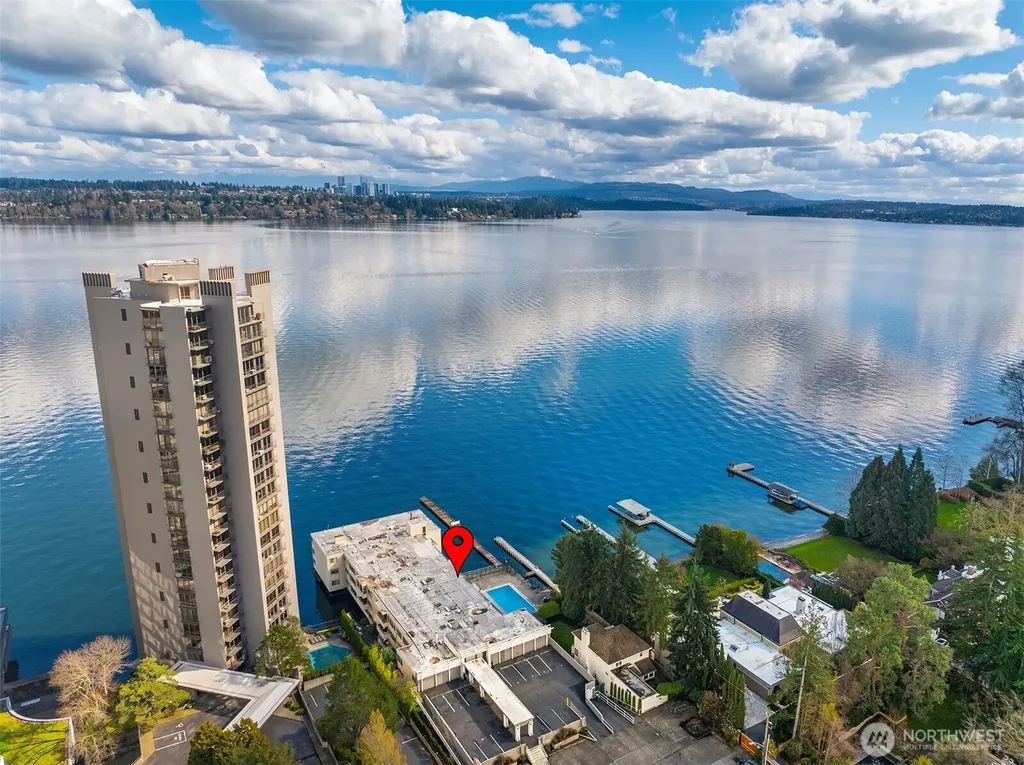 1600 43rd Avenue E Seattle WA 98112
