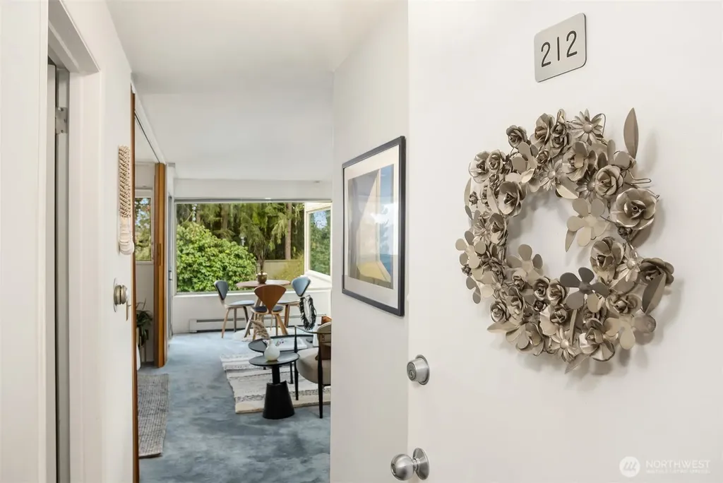 1600 43rd Avenue E Seattle WA 98112