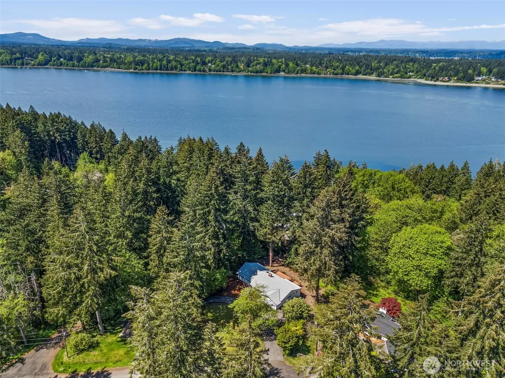 6753 Bellevista Place NW Olympia WA 98502