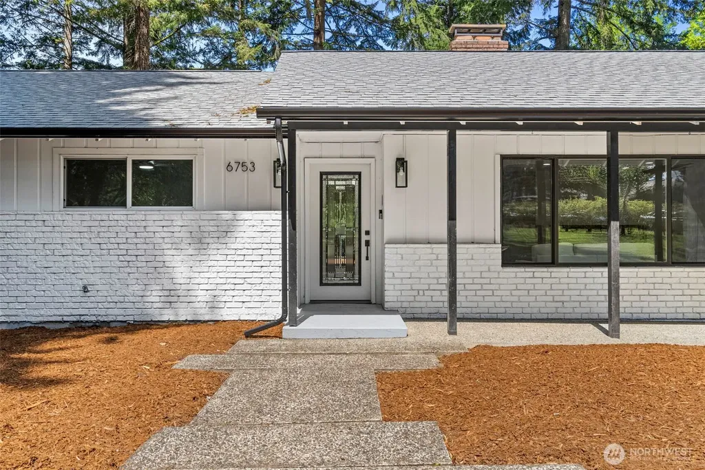6753 Bellevista Place NW Olympia WA 98502