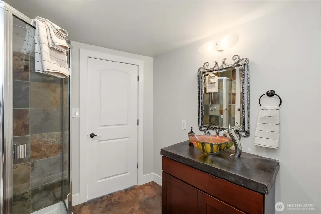 17714 SE 40th Place Bellevue WA 98008