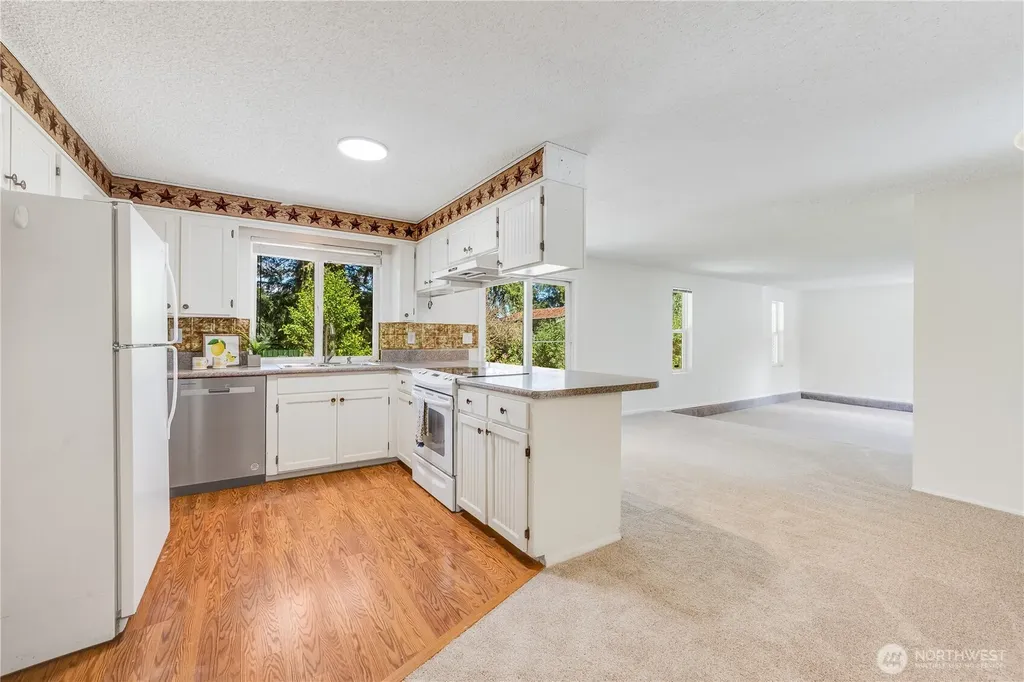 10730 Rampart Drive E Puyallup WA 98374