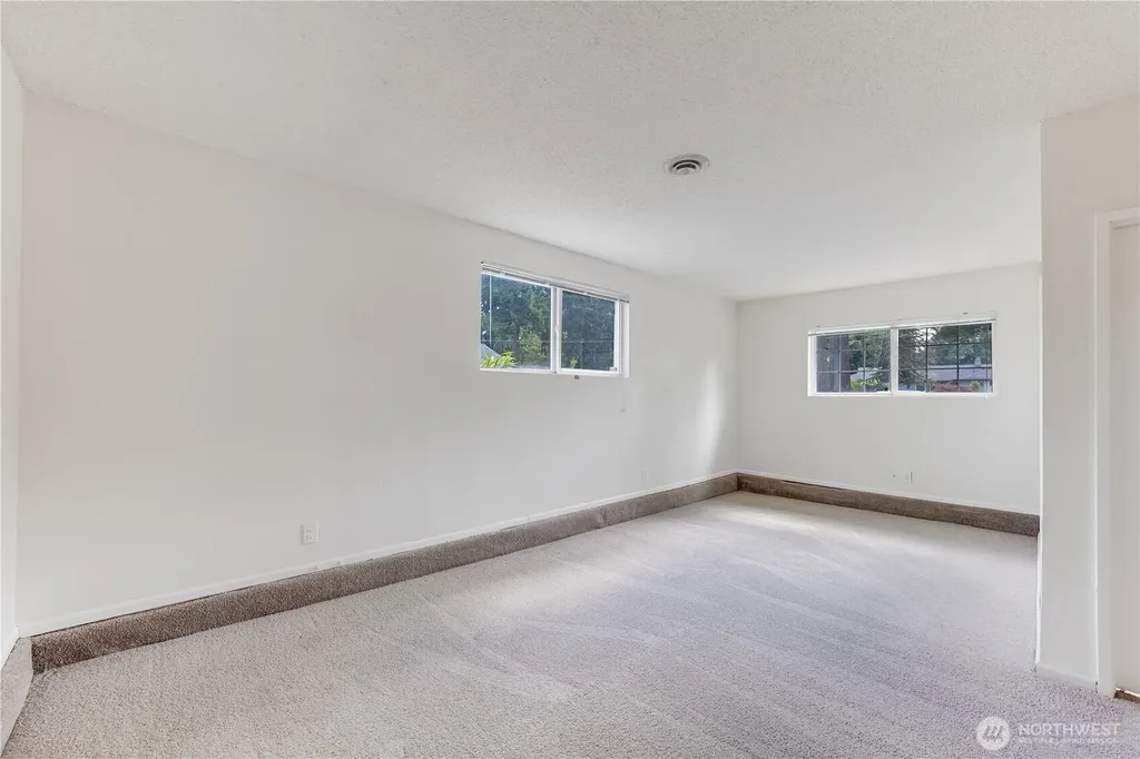 10730 Rampart Drive E Puyallup WA 98374