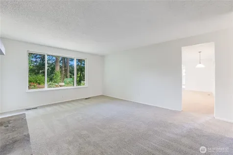 10730 Rampart Drive E Puyallup WA 98374