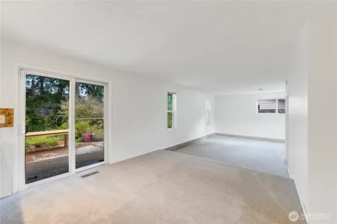 10730 Rampart Drive E Puyallup WA 98374