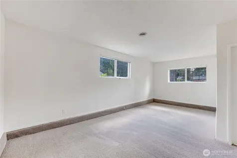 10730 Rampart Drive E Puyallup WA 98374