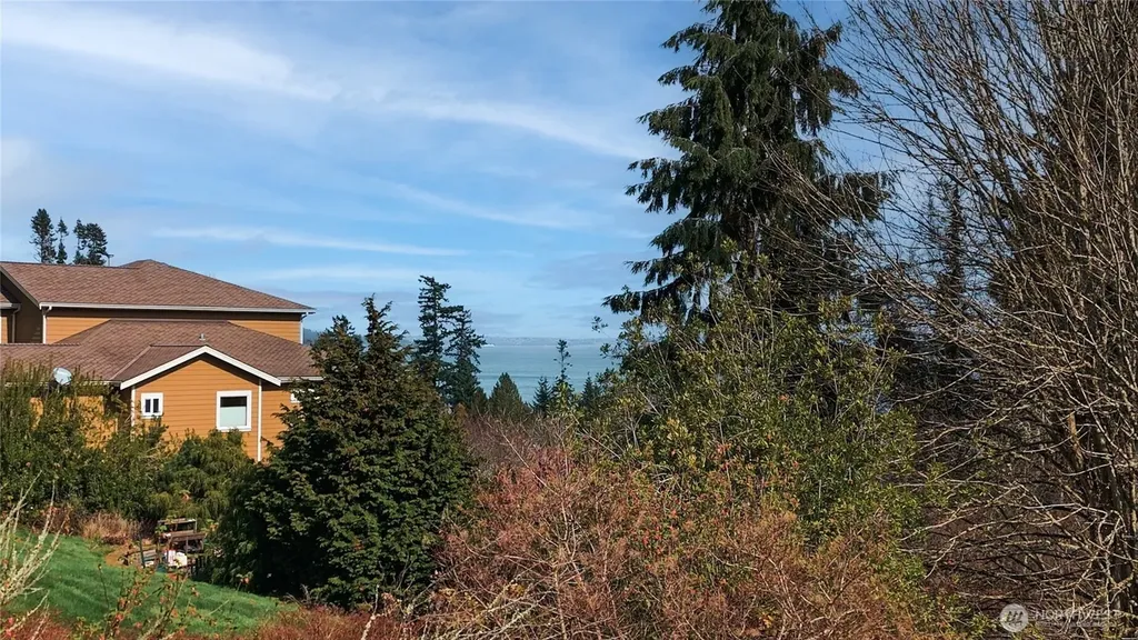 2707 Garfield Avenue SE Port Orchard WA 98366