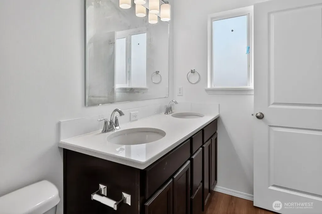 72 Lange Lane Sequim WA 98382