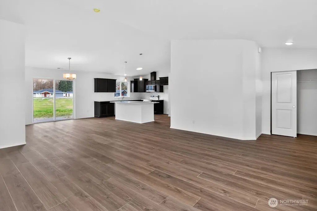 72 Lange Lane Sequim WA 98382