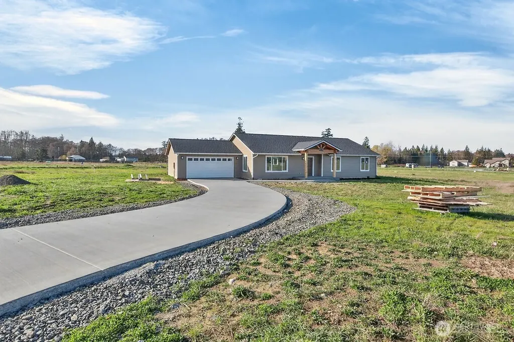72 Lange Lane Sequim WA 98382