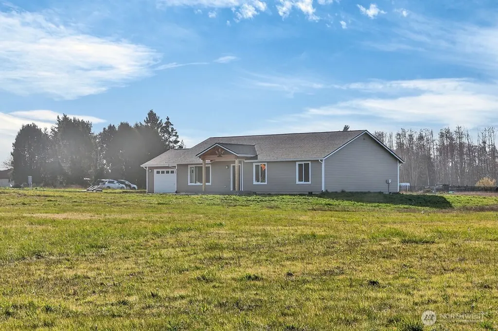 72 Lange Lane Sequim WA 98382
