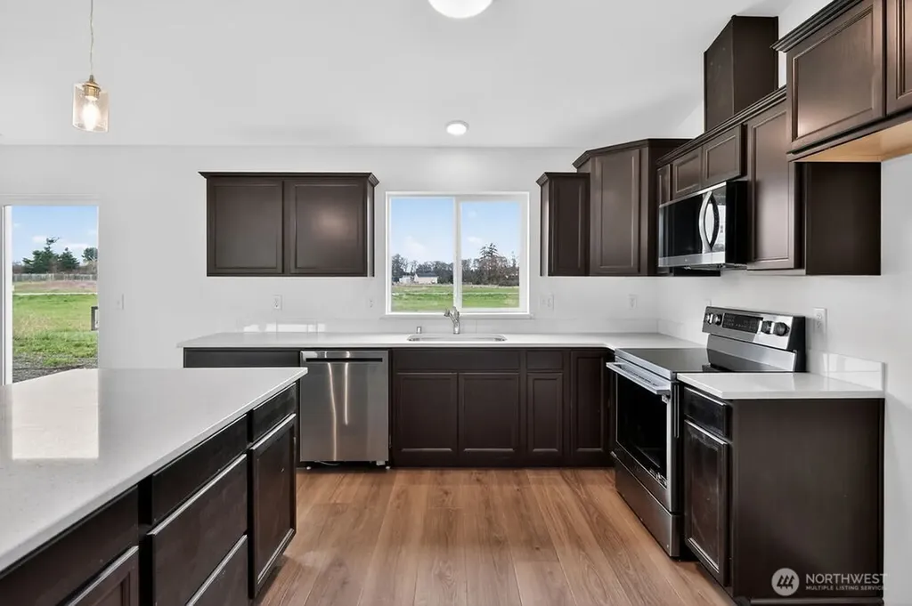 72 Lange Lane Sequim WA 98382
