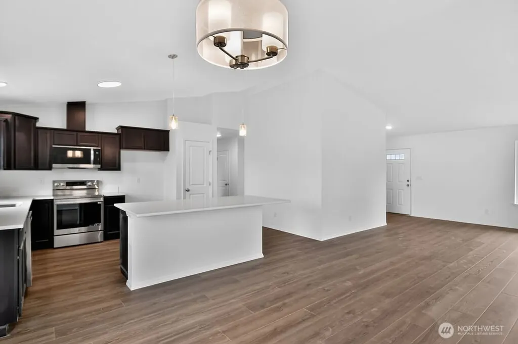 72 Lange Lane Sequim WA 98382