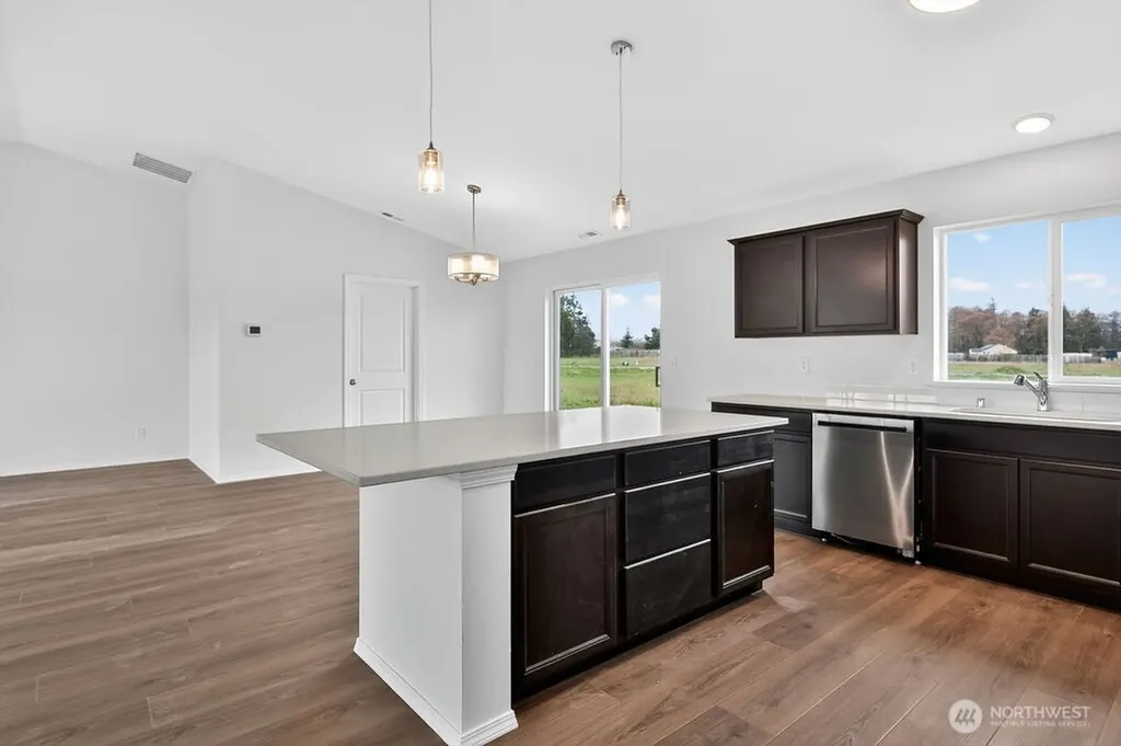 72 Lange Lane Sequim WA 98382