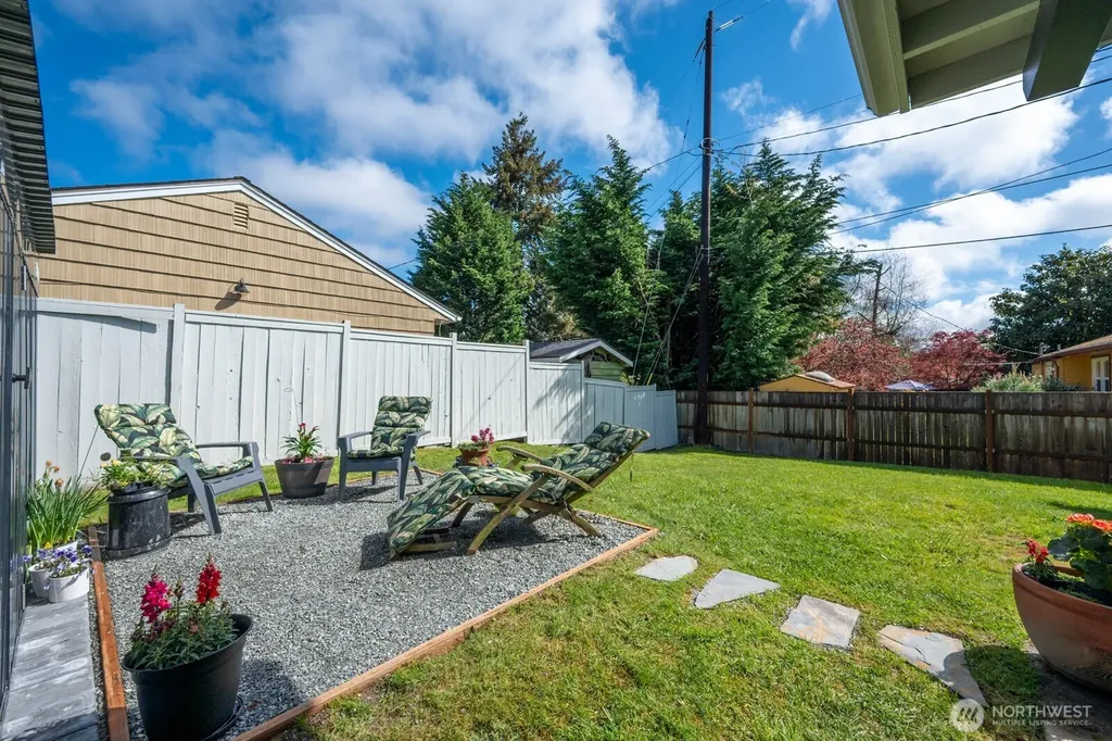 9328 31st Avenue SW Seattle WA 98126