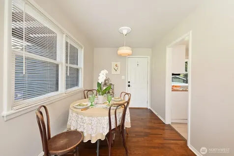 9328 31st Avenue SW Seattle WA 98126