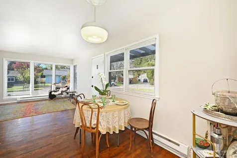 9328 31st Avenue SW Seattle WA 98126