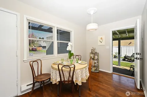 9328 31st Avenue SW Seattle WA 98126