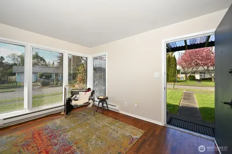 9328 31st Avenue SW Seattle WA 98126