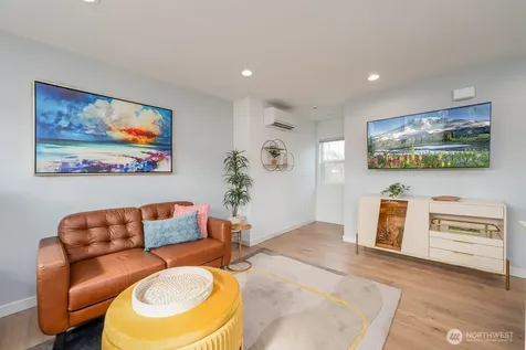 3015 61st Avenue SW Seattle WA 98116