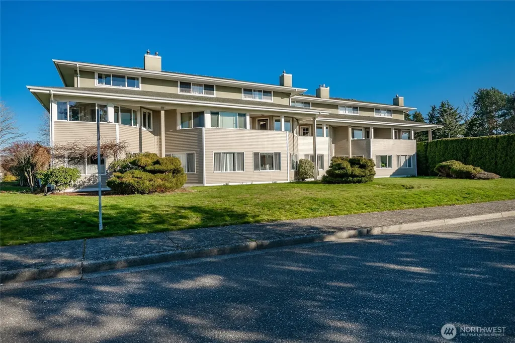 1326 4th Street Blaine WA 98230