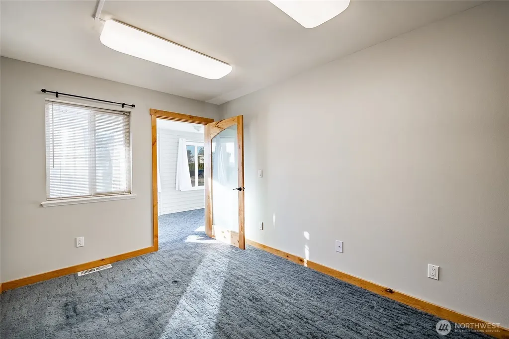 1326 4th Street Blaine WA 98230