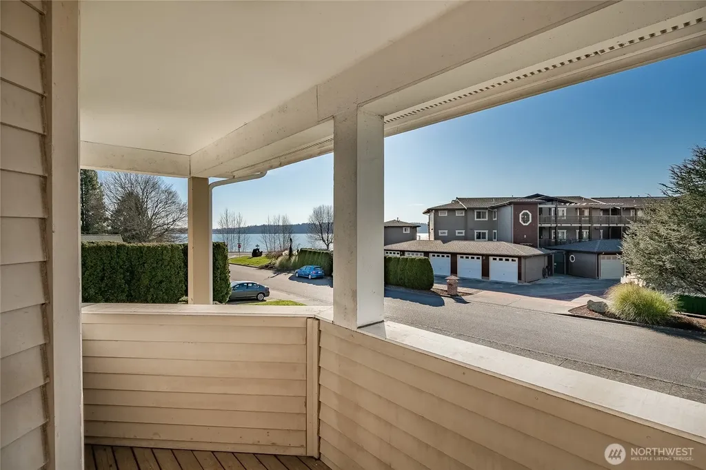 1326 4th Street Blaine WA 98230