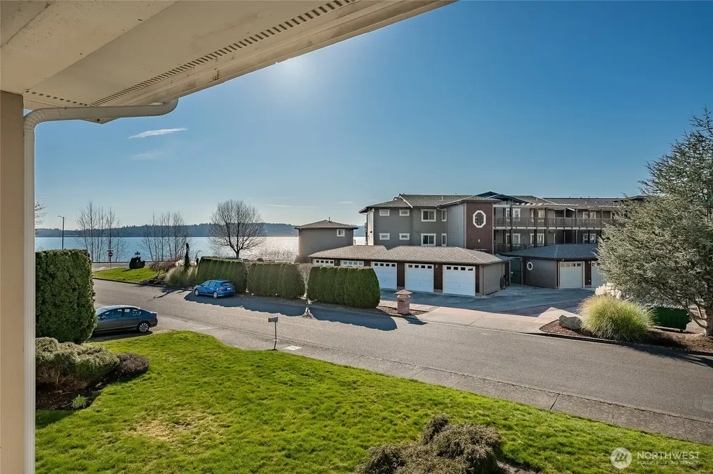 1326 4th Street Blaine WA 98230