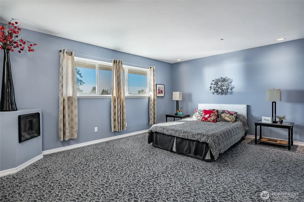 1326 4th Street Blaine WA 98230