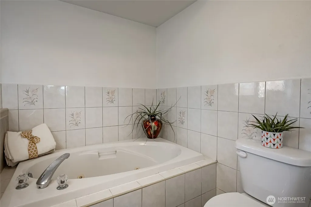 1326 4th Street Blaine WA 98230