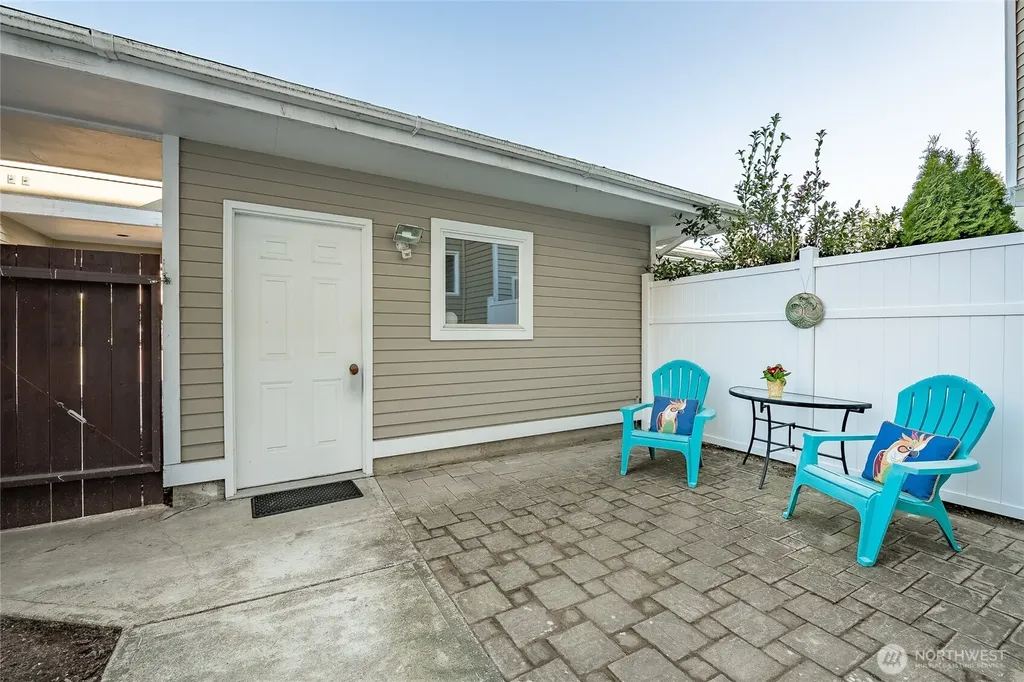 1326 4th Street Blaine WA 98230