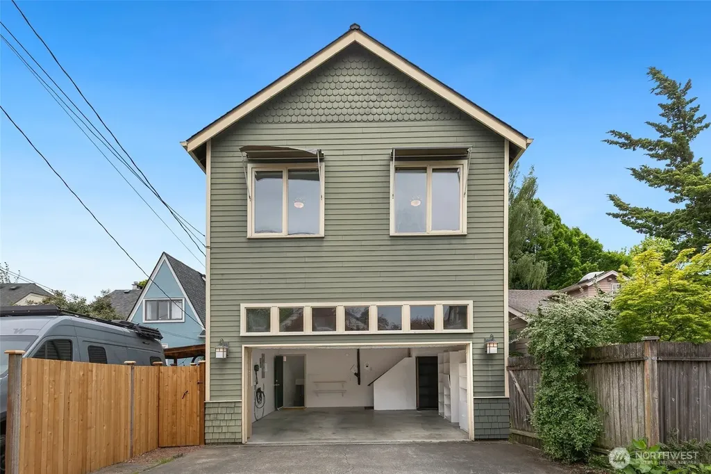 1843 41st Avenue E Seattle WA 98112