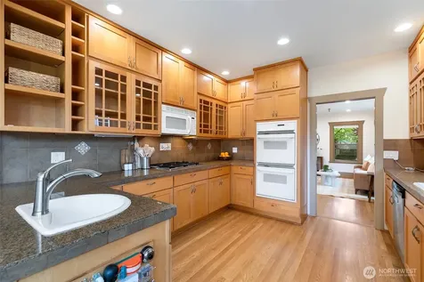1843 41st Avenue E Seattle WA 98112