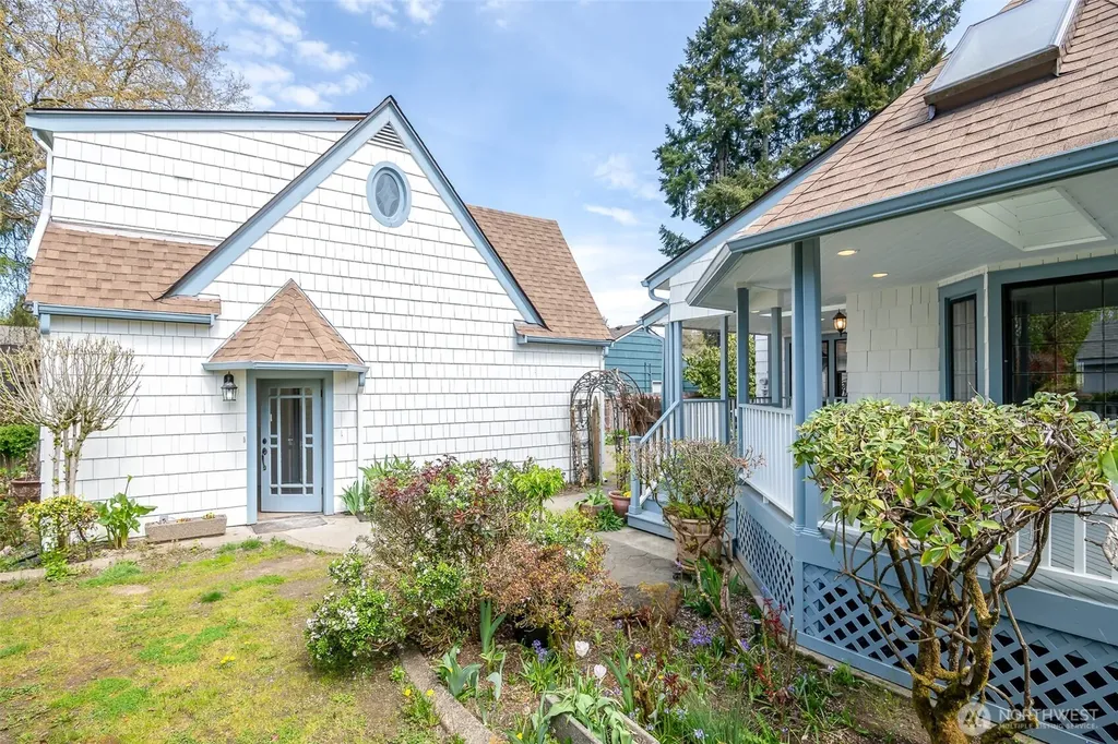 3025 Maringo Road SE Olympia WA 98501