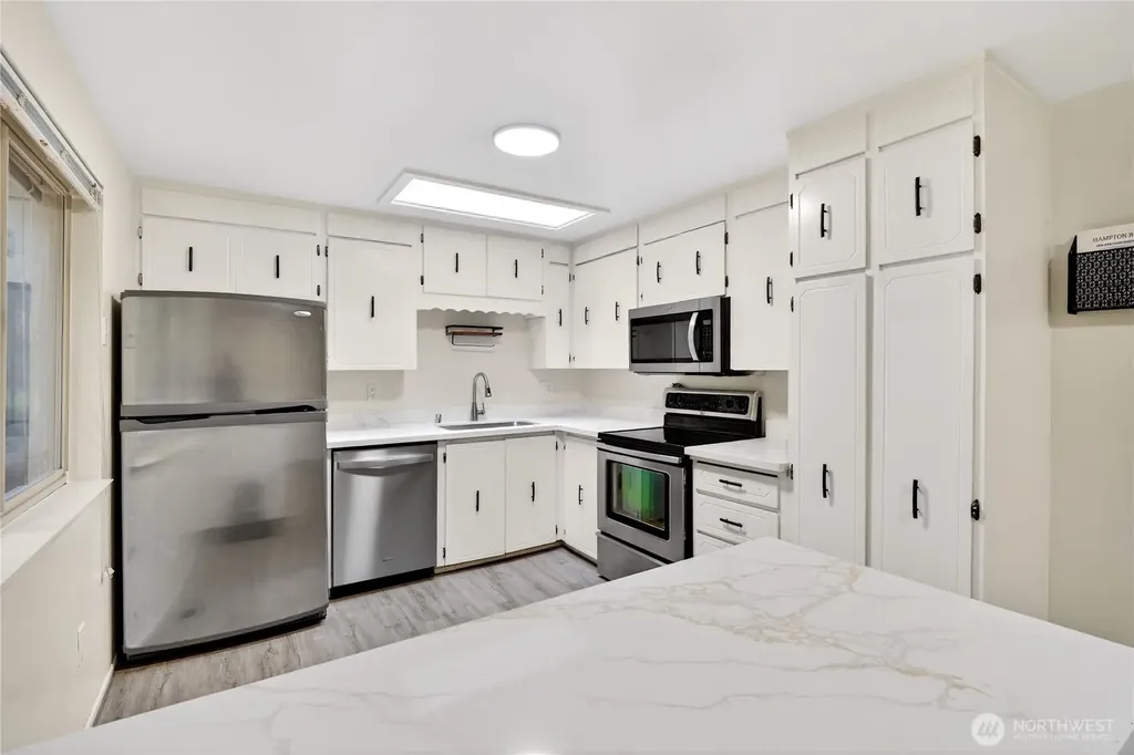 28 Madrona Place Dupont WA 98327