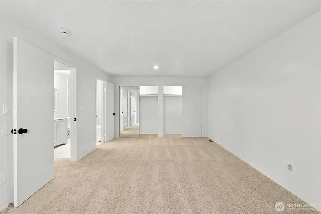 28 Madrona Place Dupont WA 98327