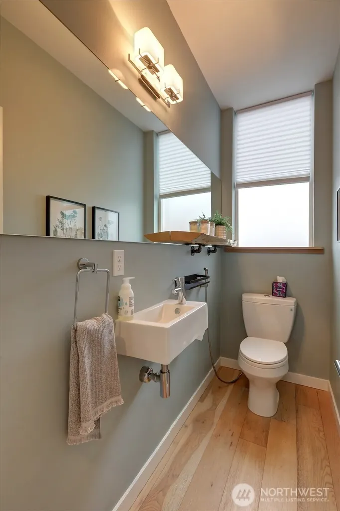 3931 California Avenue SW Seattle WA 94116