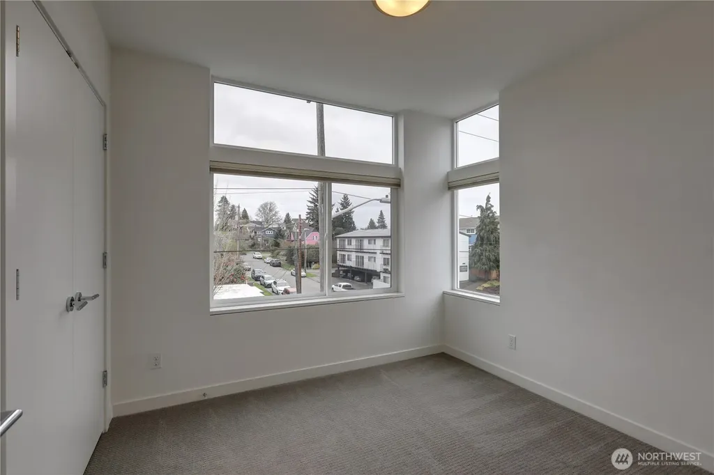 3931 California Avenue SW Seattle WA 94116